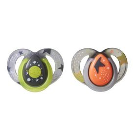 Tommee Tippee - NIGHT Játszócumi 6-18m+ 2 db