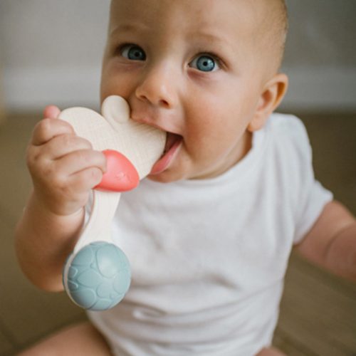 BabyOno 1589 - Csörgő rágókával