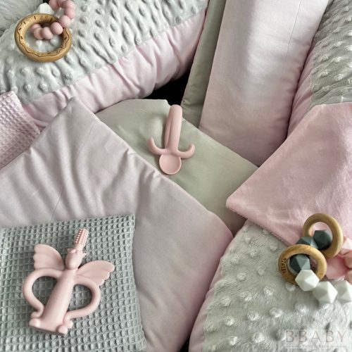 Emma szürke-rózsaszín – 3 részes babaágynemű szett kislányoknak, 100% pamutból – Zsebi Baba Shop