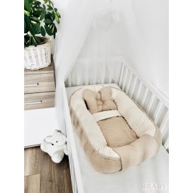 Georgia babafészek szett – mogyoró bézs waffle pamut és krém wellsoft anyagú, 3 részes – Zsebi Baba Shop