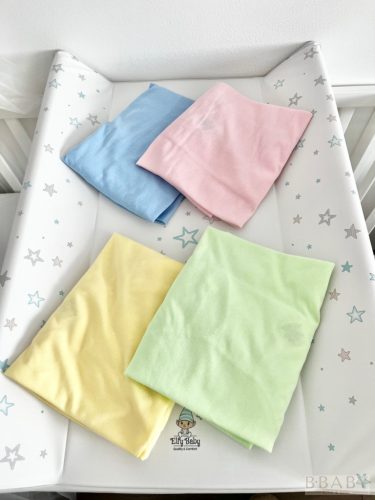 Világoskék pelenkázólap huzat 50×70 cm – 100% pamut, gumis, ékes pelenkázóra – pelenkázólap-huzat 1. kép