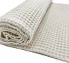 Bézs waffle babatakaró 70x90 cm – 100% pamut, légáteresztő, OEKO-TEX minősített – babatermék 3. kép