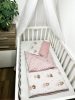 Bbaby 2 részes egybevarrt babaágynemű – Púdertánc minky, balerinás pamutvászon – Zsebi Baba Shop