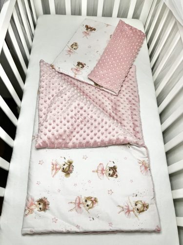 Bbaby 2 részes egybevarrt babaágynemű – Púdertánc minky, balerinás pamutvászon – Zsebi Baba Shop