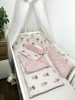 Bbaby 3 részes egybevarrt babaágynemű – Púdertánc minky, balerinás pamutvászon és egyenes fejvédő – Zsebi Baba Shop