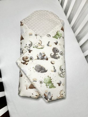 Bbaby kókuszpólya – Dínó, bézs minky és dinoszauruszos pamutvászon, kivehető kókuszbetéttel – Zsebi Baba Shop