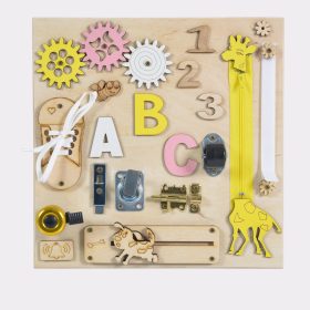 Moni Toys Montessori matatófal kicsi 30x30cm zsiráfos – Zsebi Baba Shop