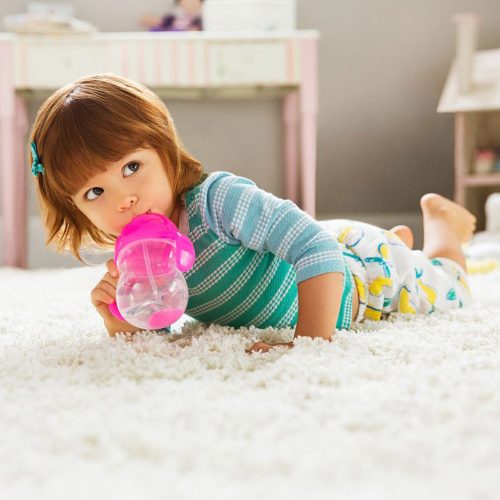 Munchkin itatópohár szívószálas súlyozott Tip and Sip 207ml 6hó rózsaszín – Zsebi Baba Shop