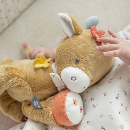Nattou játék plüss 30cm Mila, Zoe and Lana - Mila, a boci – Zsebi Baba Shop