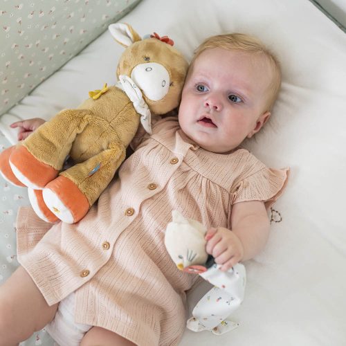 Nattou játék plüss 30cm Mila, Zoe and Lana - Mila, a boci – Zsebi Baba Shop