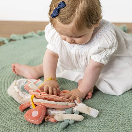 Nattou játékkönyv plüss készségfejlesztõ Mila, Zoe and Lana – Zsebi Baba Shop
