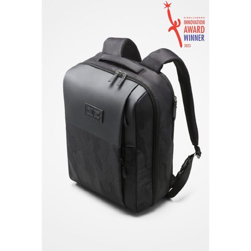 MiniMeis pelenkázó hátizsák és babarögzítõ hám étkezõszékhez Hero G5 Black
