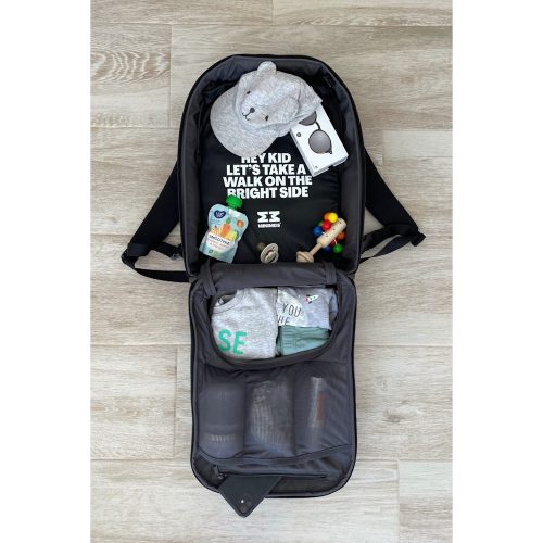 MiniMeis pelenkázó hátizsák és babarögzítõ hám étkezõszékhez Hero G5 Black