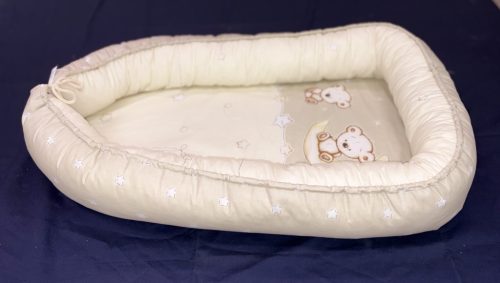DOMBABY Babafészek  50x75cm  BÉZS CSILLAGOS – Zsebi Baba Shop
