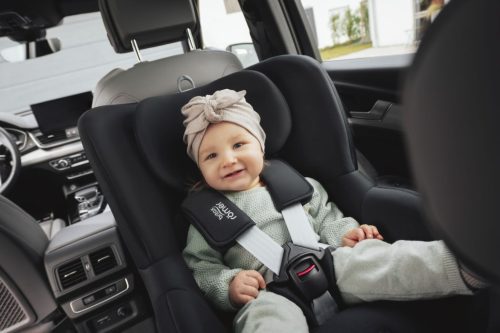 BRITAX RÖMER Dualfix M Plus Style Teak – 40–150 cm-es autósülés 3. kép