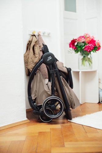 BRITAX RÖMER Rio Lux Urban Olive – babakocsi 6. kép