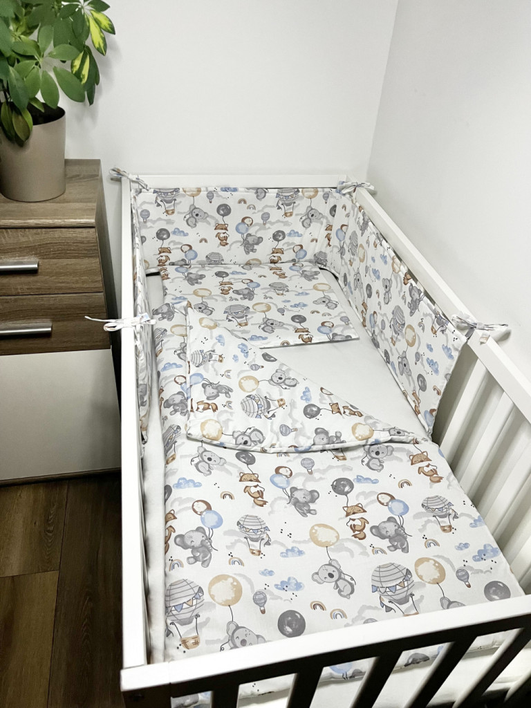 Bbaby 3 részes babaágynemű – Lufis Állatok, pamutvászon, párna, takaró, rácsvédő
