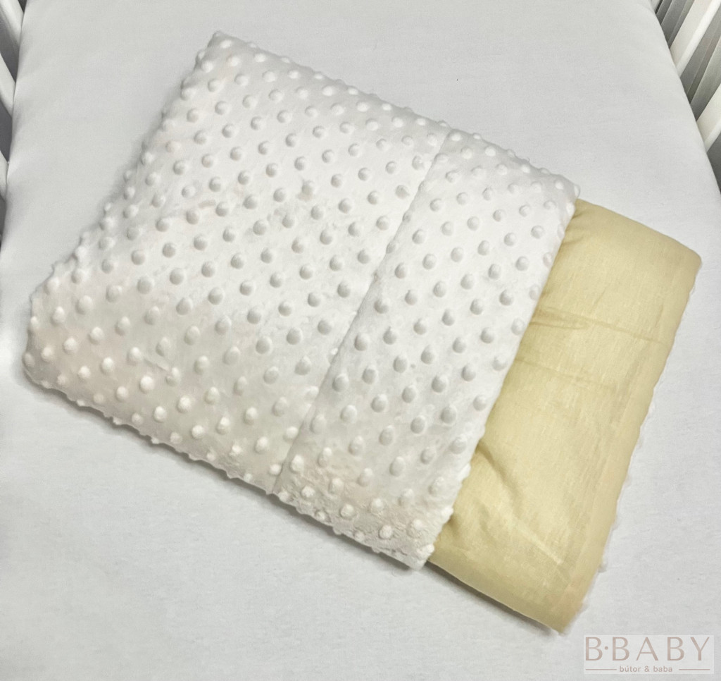 Monica – Puha babatakaró 70×90 cm | Bézs pamutvászon, krém minky, antiallergén töltettel – babatermék