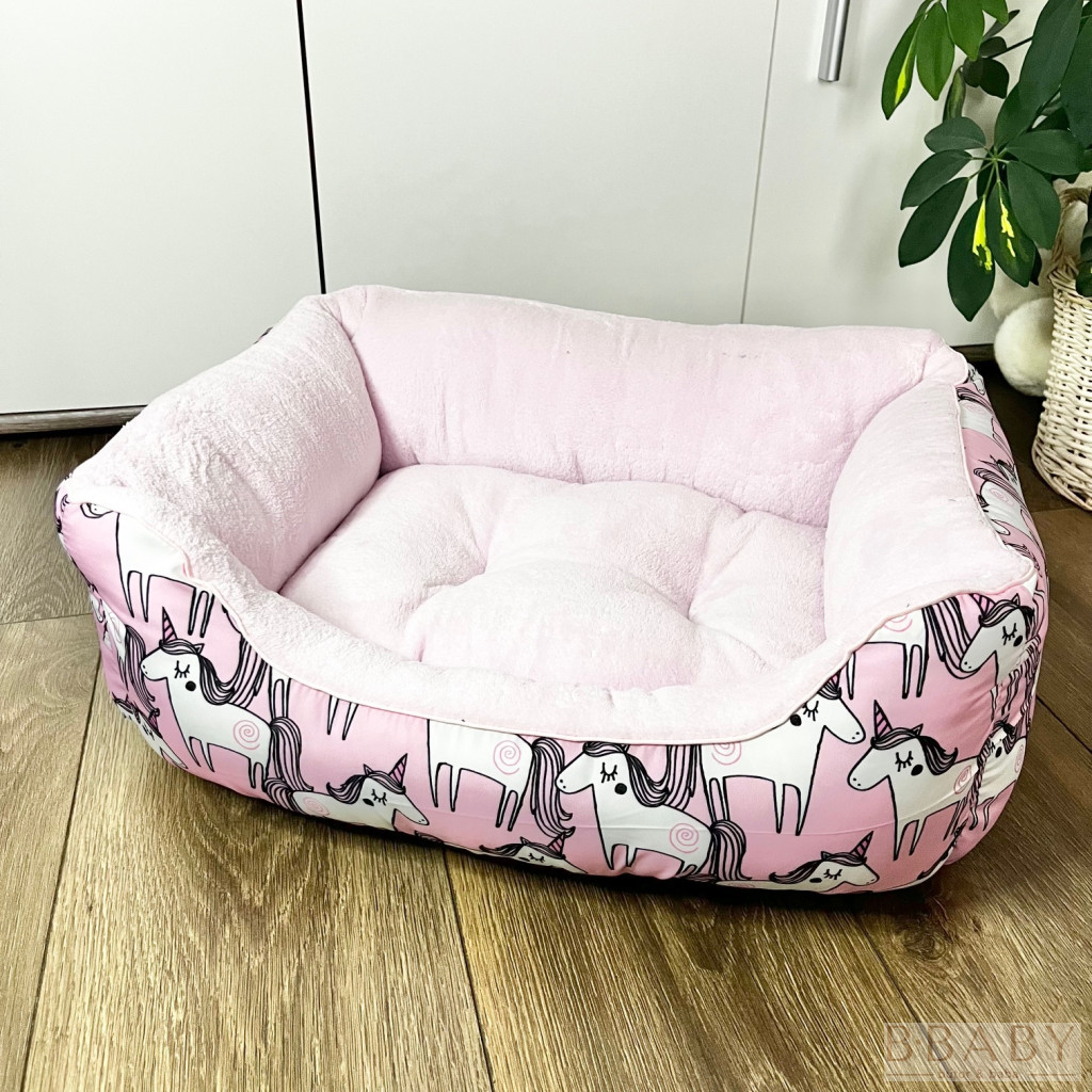Pink Unikornis S kutyafekhely – Kicsi kuckó 2–5 kg-ig | Minky belső, unikornisos vízlepergető huzattal – babakocsi