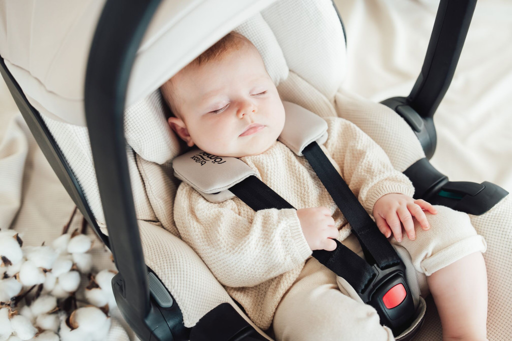 BRITAX RÖMER Nyári huzat KIDFIX Moonbeam – autós kiegészítő 3. kép
