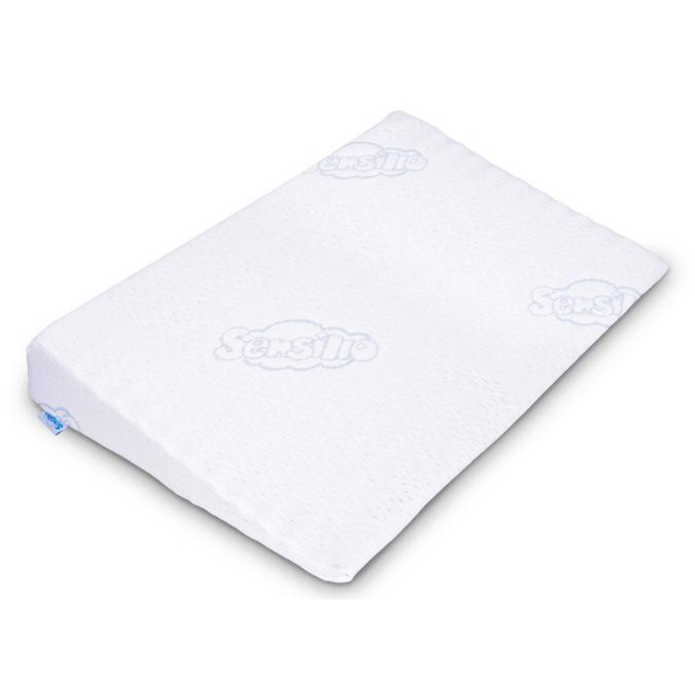 Sensillo párna reflux ellen ék alakú 60x38cm fehér – babatermék
